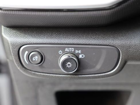 Used 2023 Chevrolet TrailBlazer LS FWD image 14
