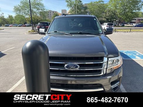 Used 2017 Ford Expedition Limited w/ Equipment Group 301A image 7