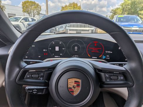 Used 2022 Porsche Taycan 4S AWD/4WD image 26