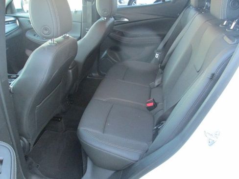 Used 2025 Buick Encore GX Preferred AWD/4WD image 10