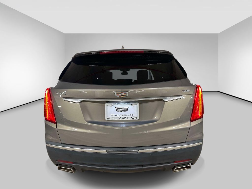 Used 2019 Cadillac XT5 Luxury FWD image 4