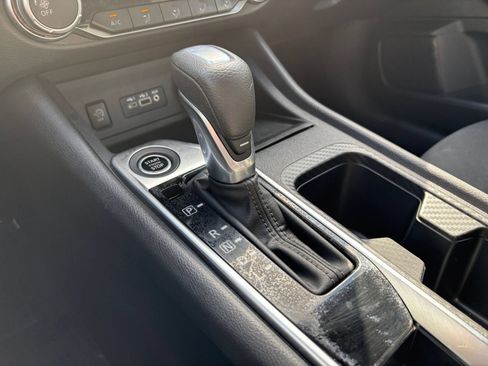 Used 2025 Nissan Sentra SV FWD image 39