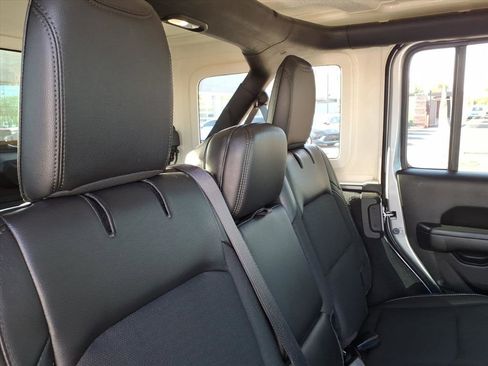 Used 2020 Jeep Wrangler Unlimited Sport image 14