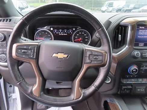 Certified 2022 Chevrolet Silverado 1500 High Country image 17