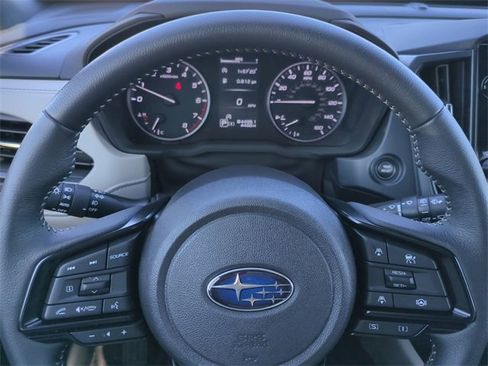 Used 2025 Subaru Forester Premium image 31