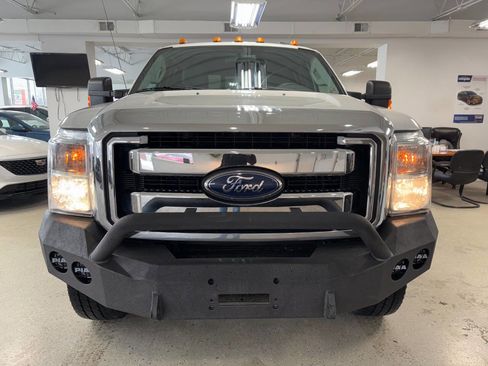 Used 2012 Ford F250 XLT w/ Snow Plow Prep Pkg image 4