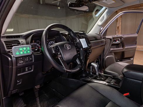 Used 2023 Toyota 4Runner TRD Off-Road Premium w/ Moonroof Package AWD/4WD image 12