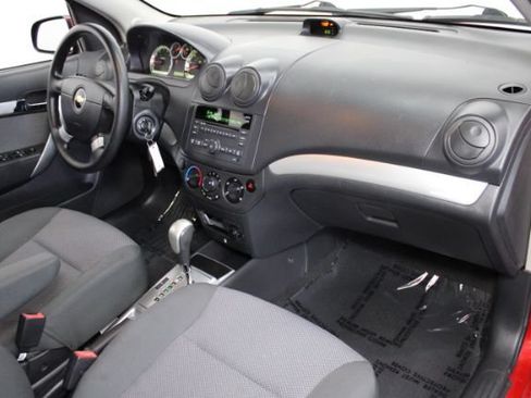 Used 2011 Chevrolet Aveo LT w/ Power and Convenience Package FWD image 20