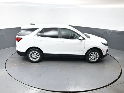 Used 2023 Chevrolet Equinox LT image 40