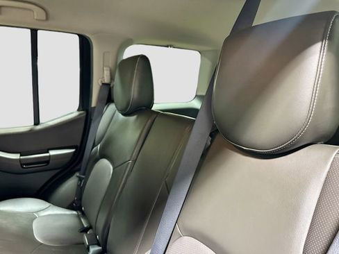 Used 2013 Nissan Xterra PRO-4X w/ Pro-4x Leather Pkg AWD/4WD image 25