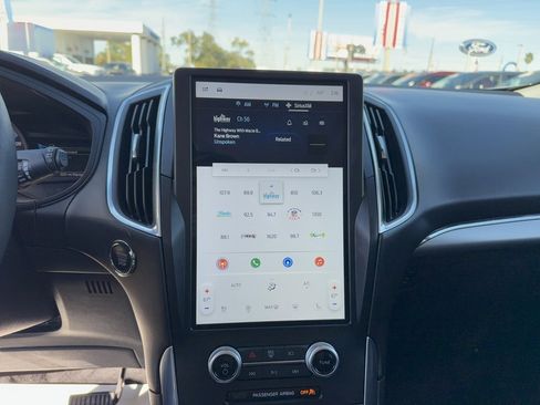 Certified 2024 Ford Edge Titanium w/ Equipment Group 301A image 18