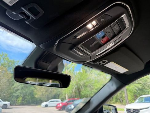 Used 2025 Jeep Grand Cherokee L Limited AWD/4WD image 29