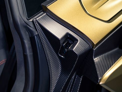 Used 2025 Lamborghini Revuelto AWD/4WD image 47
