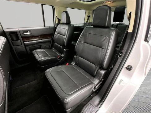 Used 2018 Ford Flex Limited w/ Equipment Group 301A FWD image 26