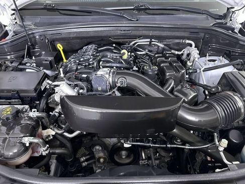 Used 2024 Dodge Durango GT AWD/4WD image 31