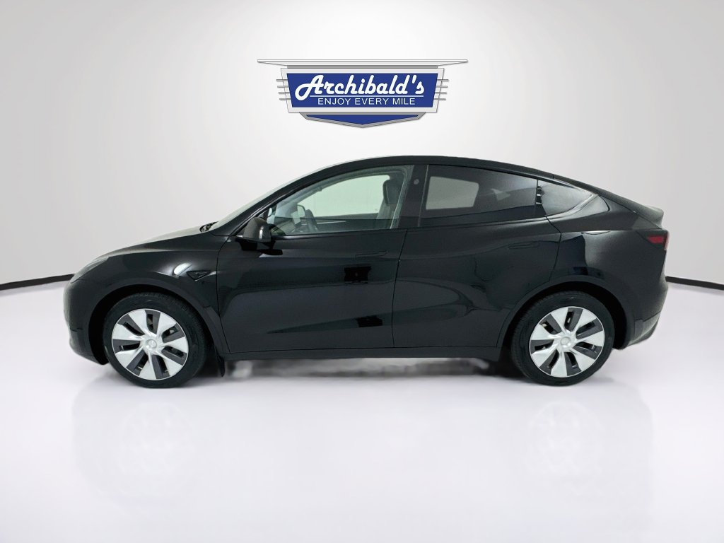 Used 2024 Tesla Model Y Long Range AWD/4WD image 4