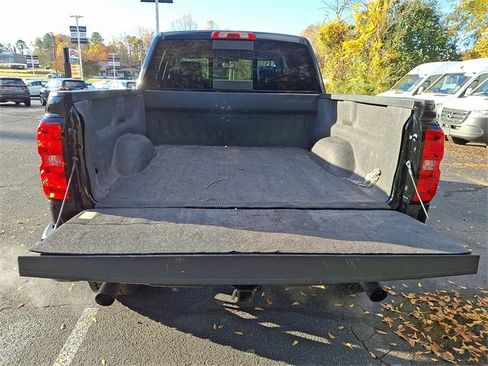 Used 2018 Chevrolet Silverado 1500 LT w/ All Star Edition image 29