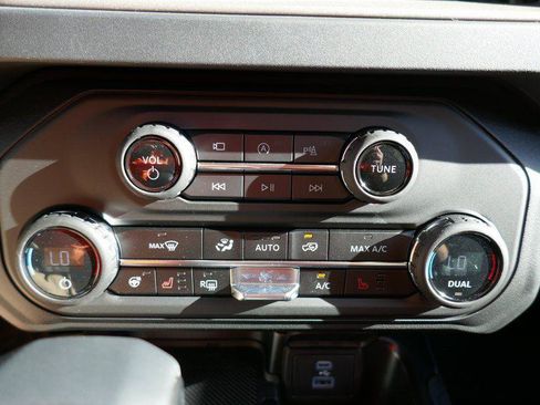 New 2025 Ford Bronco Outer Banks image 23