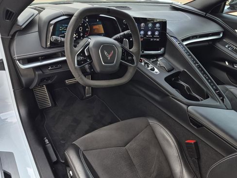 Certified 2021 Chevrolet Corvette Stingray Preferred Cpe w/ Z51 Performance Package image 17