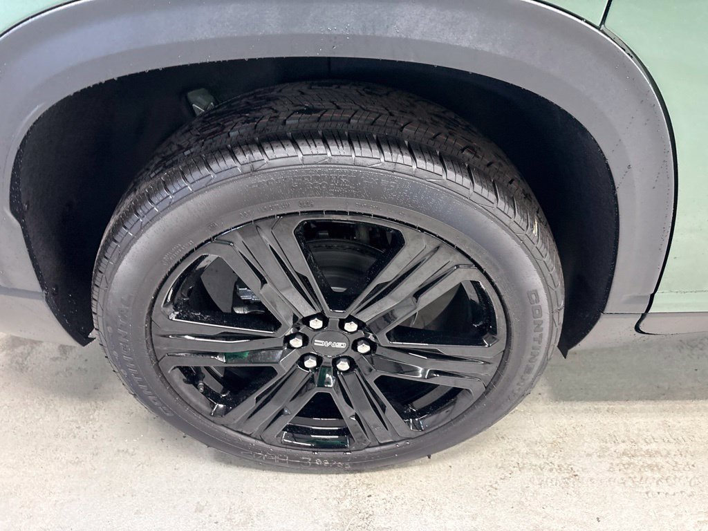 New 2027 GMC Acadia Elevation w/ Black Edition AWD/4WD image 3