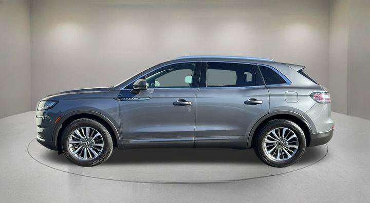 Used 2022 Lincoln Nautilus FWD w/ Premium Package image 5