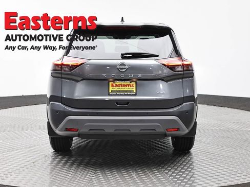 Used 2023 Nissan Rogue S AWD/4WD image 6