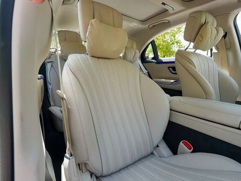 Used 2023 Mercedes-Benz S 500 4MATIC w/ AMG Line image 85