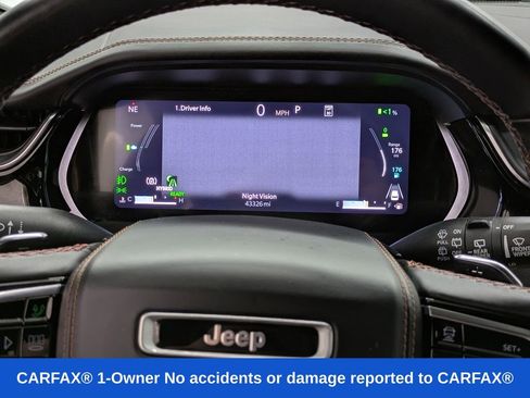 Used 2023 Jeep Grand Cherokee Summit AWD/4WD image 36