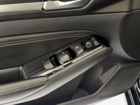 Used 2020 Nissan Altima 2.5 SL FWD image 12