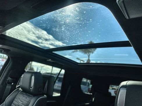 New 2025 Cadillac Escalade Premium Luxury Platinum image 19