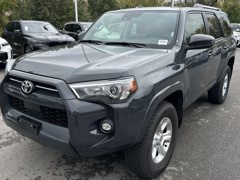 Used 2024 Toyota 4Runner SR5 image 5