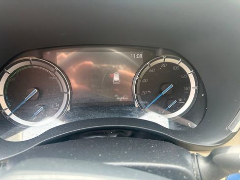 Used 2022 Toyota Highlander XLE FWD image 6