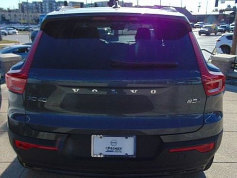 New 2026 Volvo XC40 B5 Ultra w/ Climate Package image 9