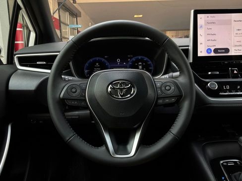 Used 2026 Toyota Corolla XSE FWD image 38