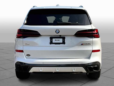 Used 2024 BMW X5 M60i image 4