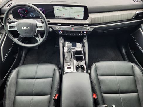 Used 2025 Kia Telluride EX w/ EX Captain's Chair Package image 26