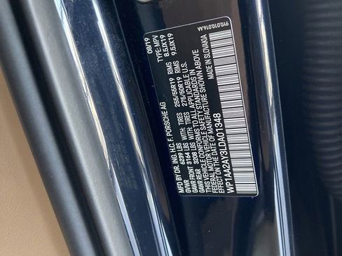 Used 2020 Porsche Cayenne image 39