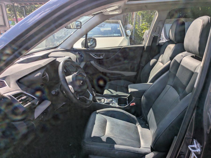 Used 2024 Subaru Forester Limited AWD/4WD image 11