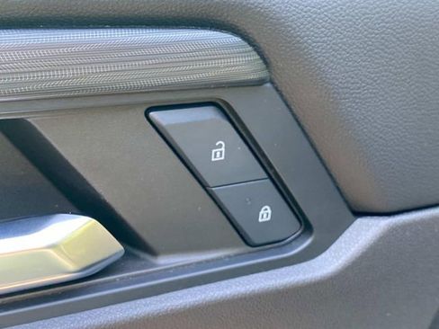 Used 2025 GMC Acadia AT4 AWD/4WD image 13