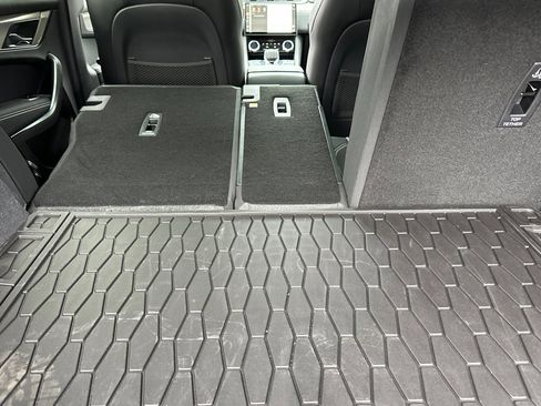 New 2025 Jaguar F-PACE R-Dynamic S image 27