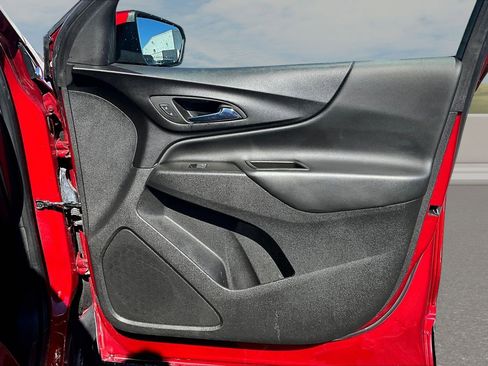 Used 2023 Chevrolet Equinox LT image 20