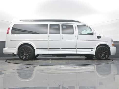 Used 2022 GMC Savana 2500 Explorer Conversion Van image 26