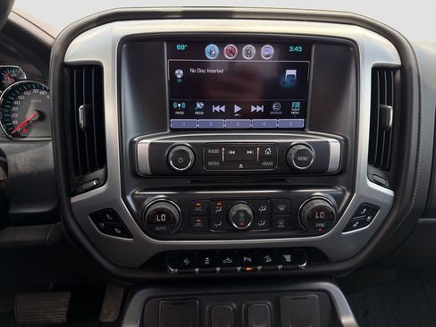 Used 2019 GMC Sierra 2500 SLT w/ Duramax Plus Package AWD/4WD image 16