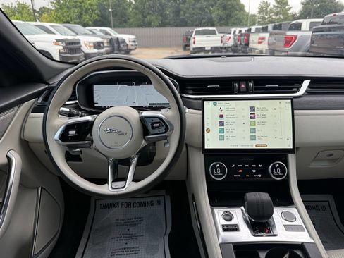 Used 2021 Jaguar F-PACE S AWD/4WD image 21