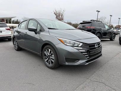 New 2025 Nissan Versa SV w/ Trunk Package