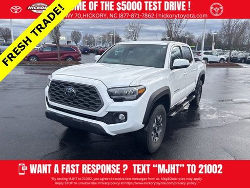 Used 2022 Toyota Tacoma TRD Off-Road image 1