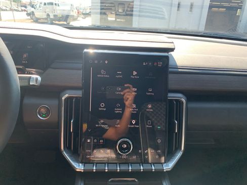 Used 2024 GMC Acadia Denali w/ Super Cruise Package FWD image 21