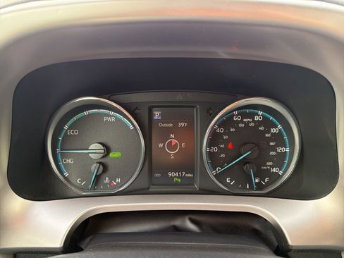 Used 2017 Toyota RAV4 Limited image 68