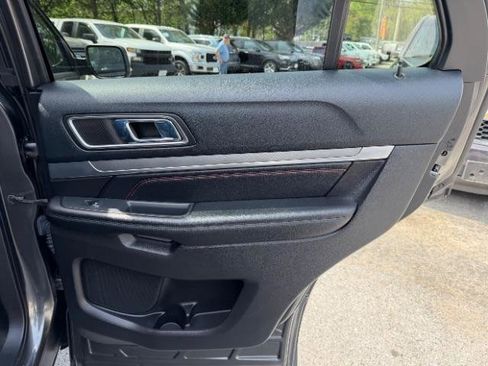 Used 2016 Ford Explorer Sport w/ Equipment Group 401A image 38