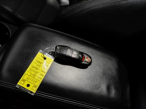 Used 2018 Porsche Macan Turbo w/ Premium Package Plus image 62